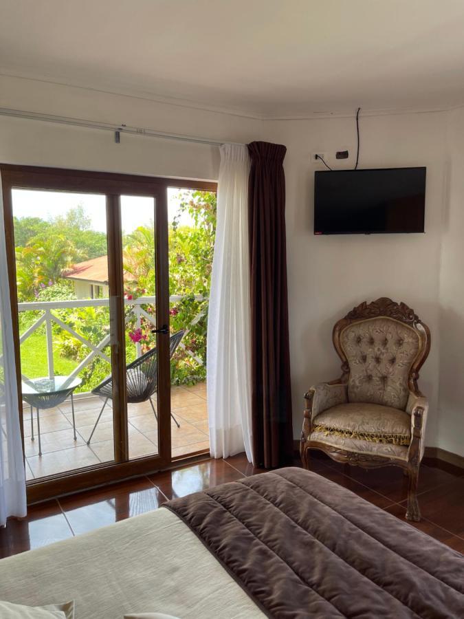 Teanehi Bed & Breakfast Hanga Roa Dış mekan fotoğraf