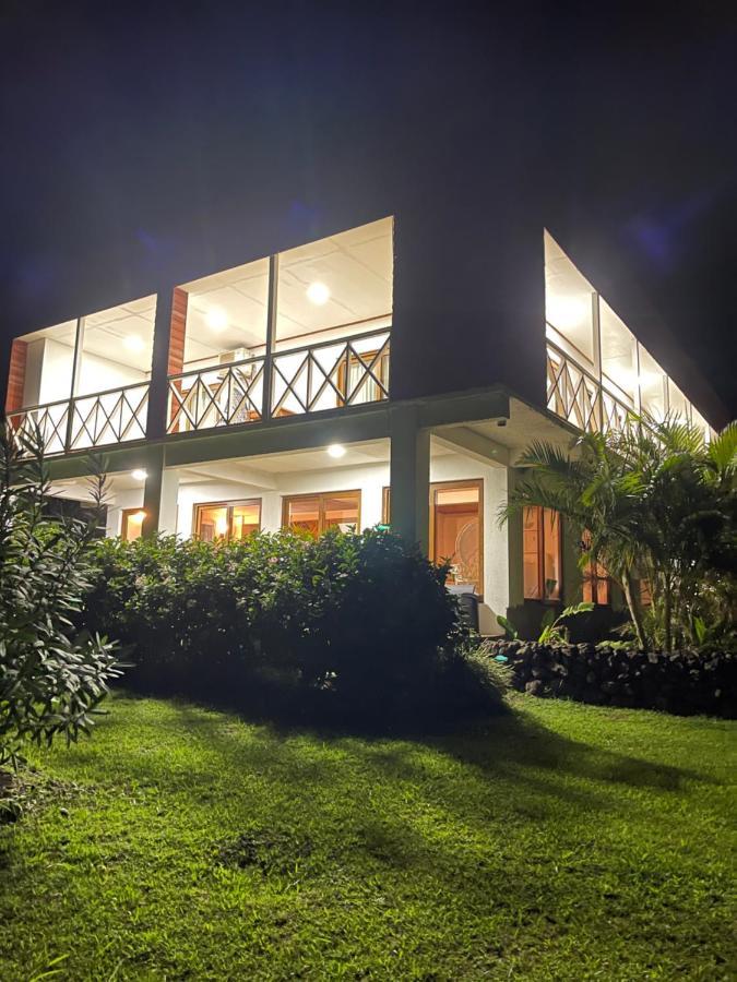 Teanehi Bed & Breakfast Hanga Roa Dış mekan fotoğraf