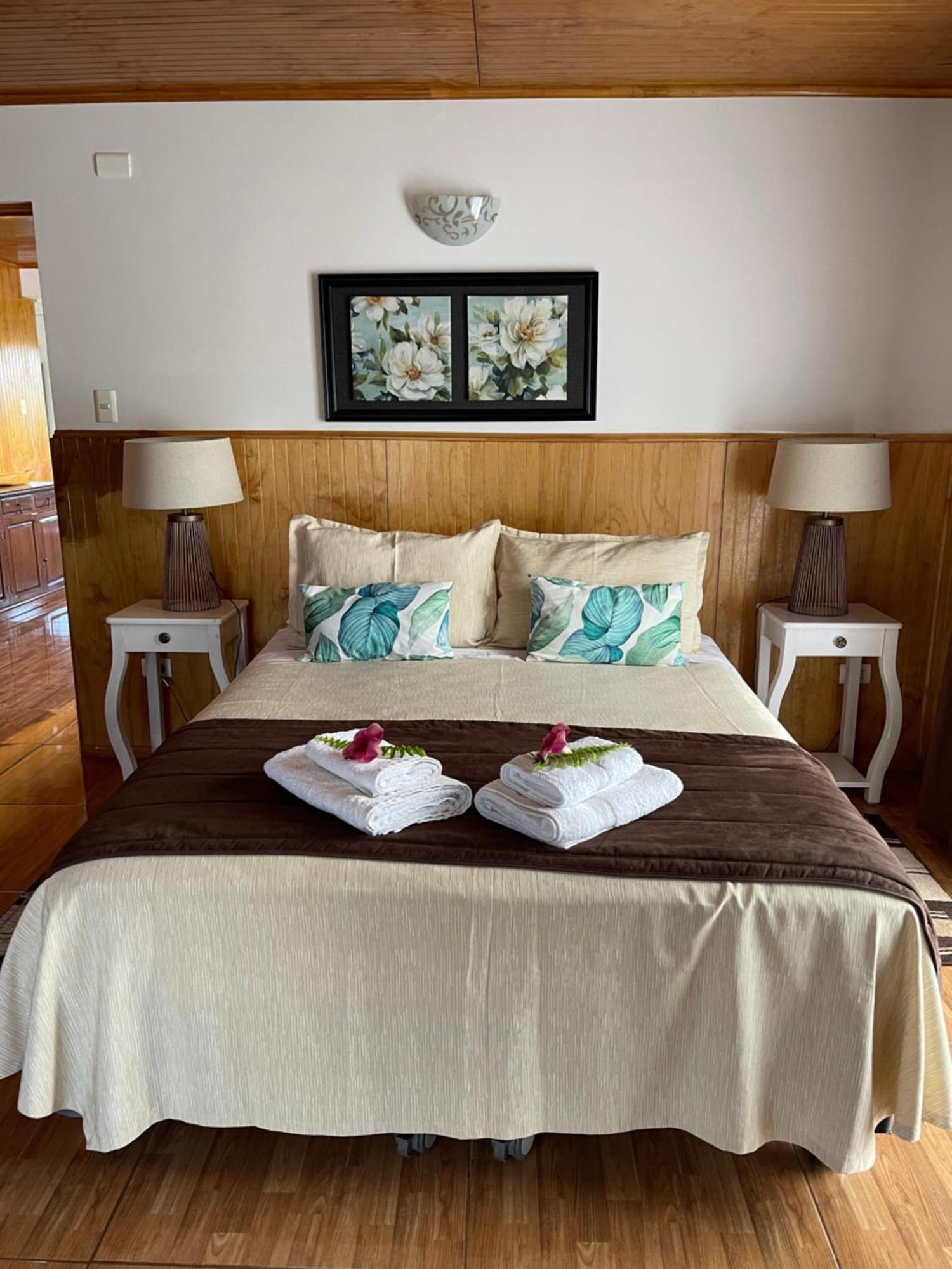 Teanehi Bed & Breakfast Hanga Roa Dış mekan fotoğraf