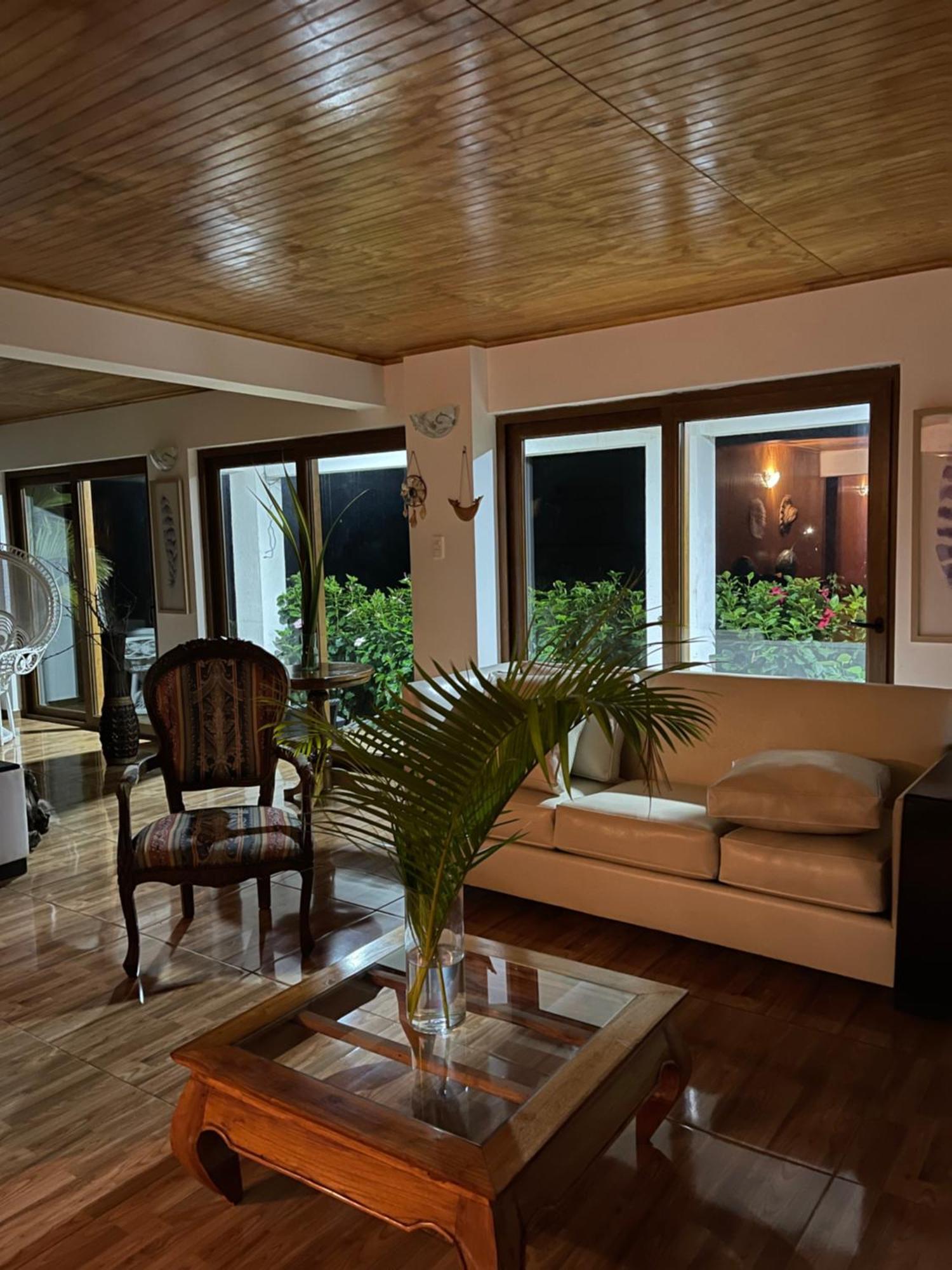 Teanehi Bed & Breakfast Hanga Roa Dış mekan fotoğraf