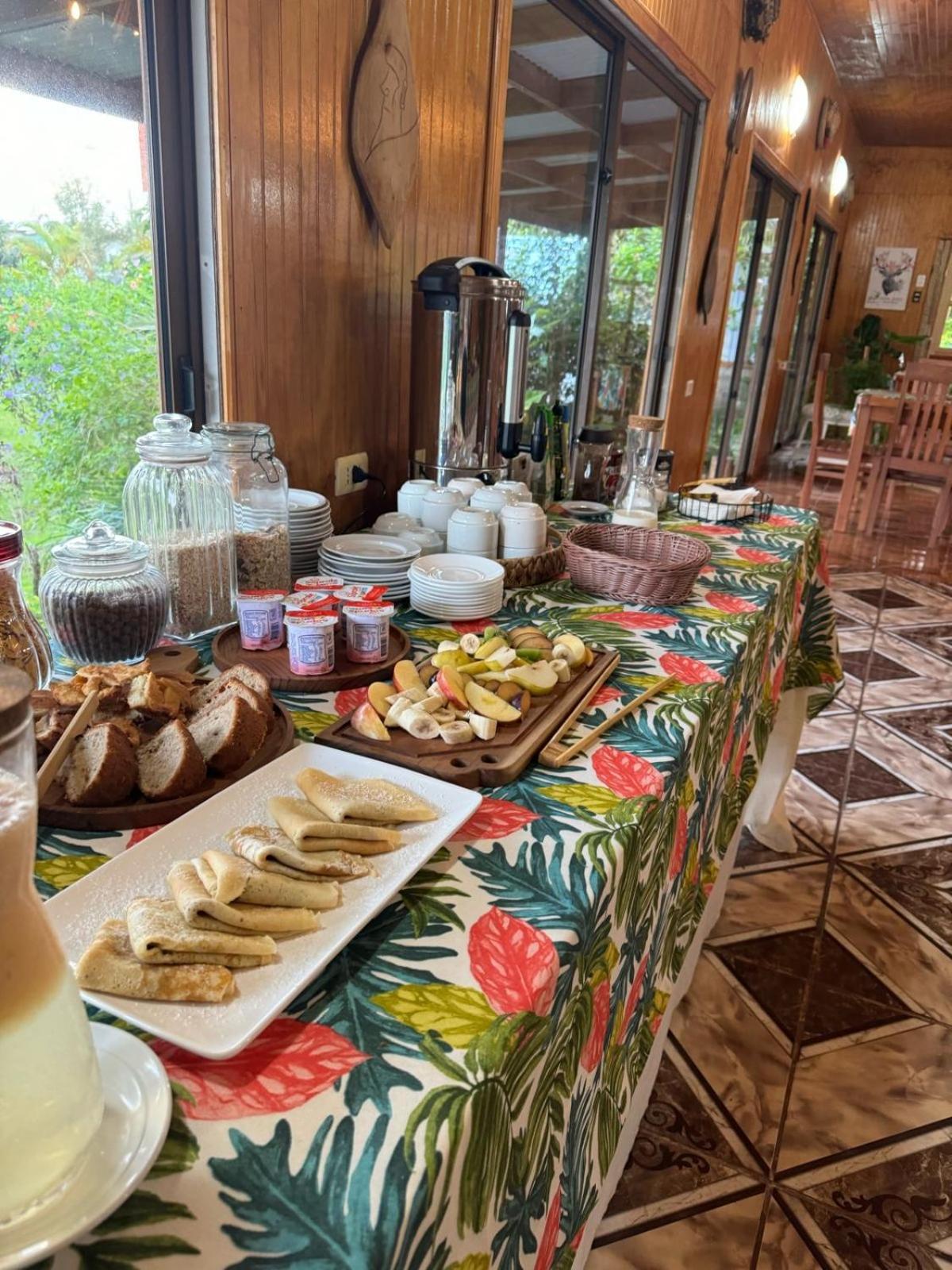 Teanehi Bed & Breakfast Hanga Roa Dış mekan fotoğraf