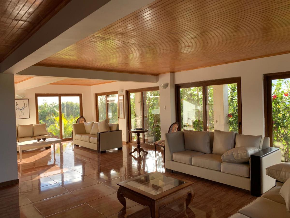 Teanehi Bed & Breakfast Hanga Roa Dış mekan fotoğraf